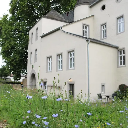 Charmantes Chateau Lichter - Alte Schmiede * Liessem